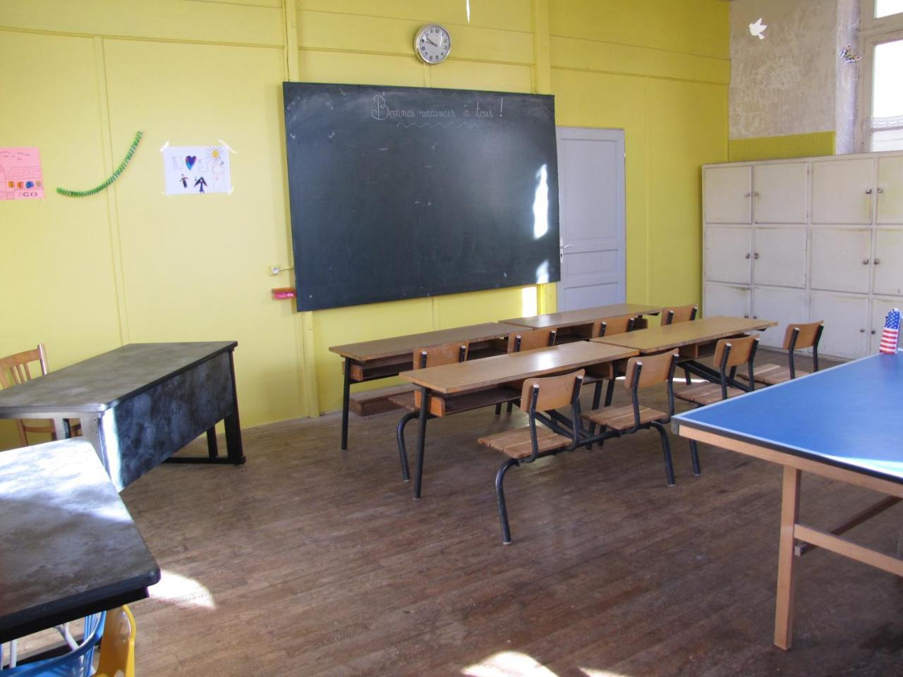 Leclosdipontine L'Ecole Des Demoiselles Понжибо Екстериор снимка